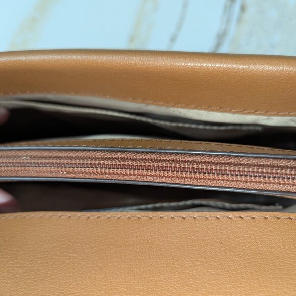 Michael Kors "Kinsley" bag with grommets & studs. Like new! Beautiful crossbody - Picture 7 of 9